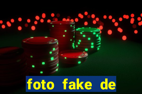 foto fake de mulher no espelho