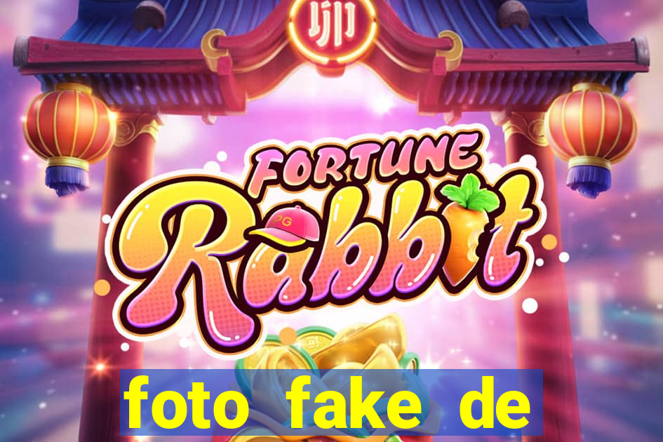 foto fake de mulher no espelho