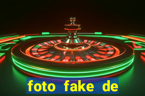 foto fake de mulher no espelho