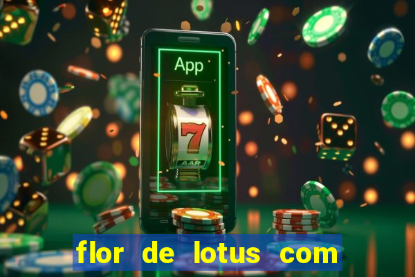 flor de lotus com lua tatuagem