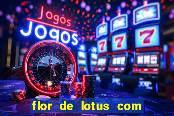 flor de lotus com lua tatuagem