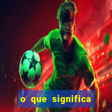 o que significa quando a luz acende sozinha