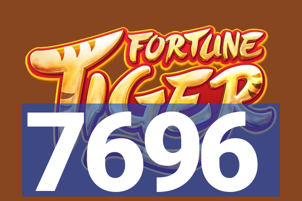 7696