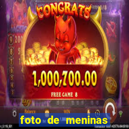 foto de meninas cacheadas fake