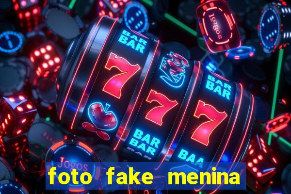 foto fake menina cabelo cacheado