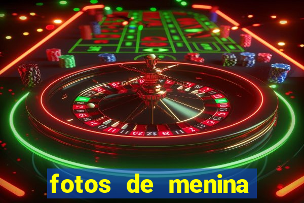 fotos de menina cacheada no espelho